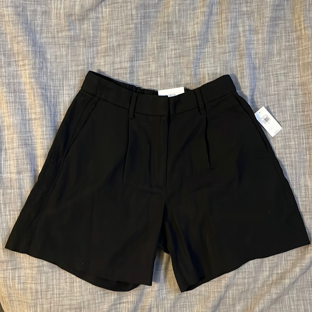 High Waisted Linen Blend Trouser Shorts (Old Navy)